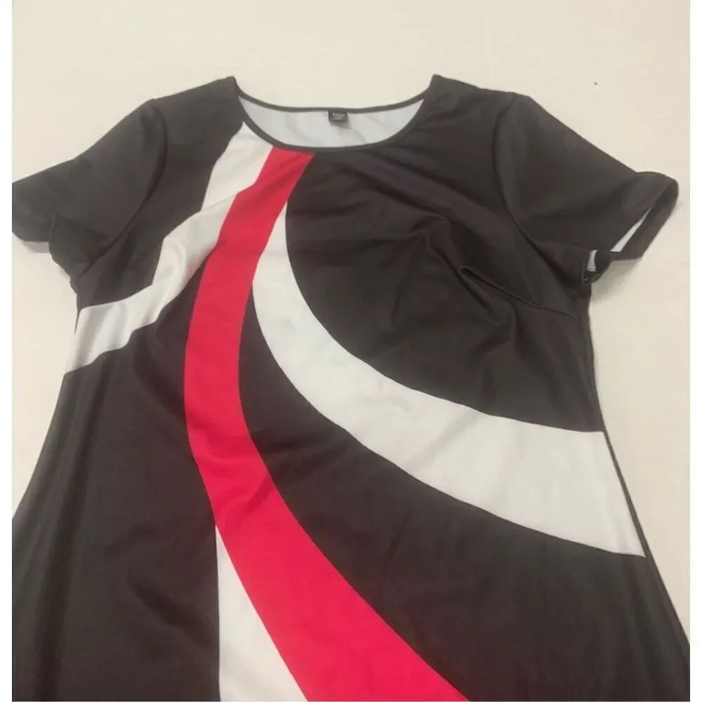Abstract Patterned Dress - Picture 3 of 9